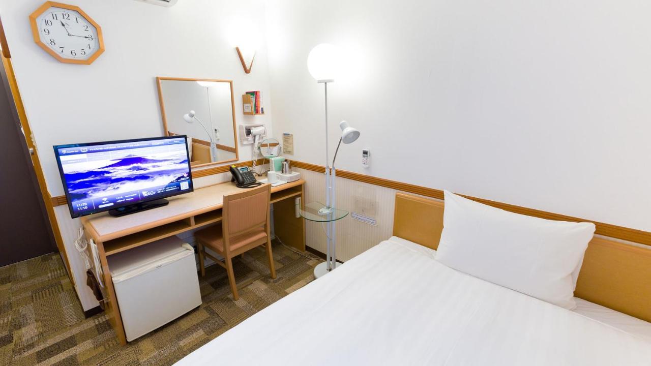 Toyoko Inn Okinawa Naha Asahibashi Ekimae Zewnętrze zdjęcie