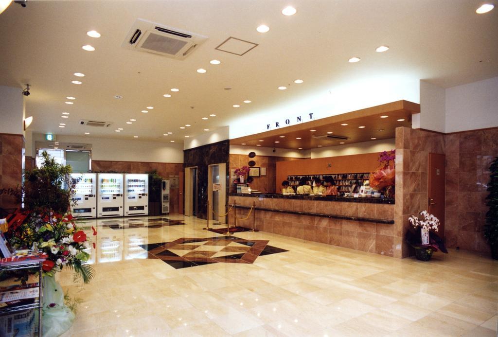 Toyoko Inn Okinawa Naha Asahibashi Ekimae Zewnętrze zdjęcie